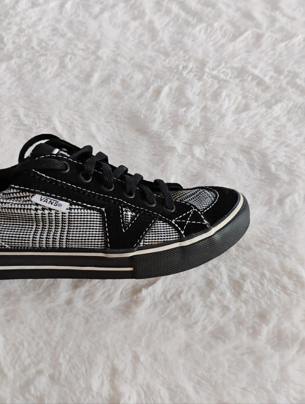 Vans Tory Houndstooth Print Sneakers - Picture 8 of 14